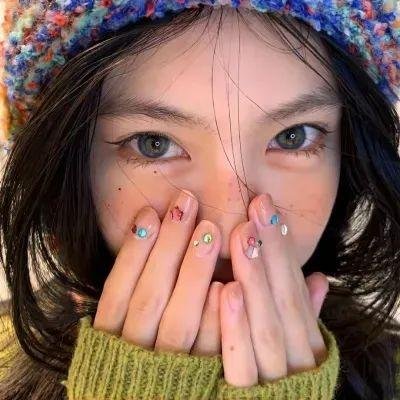 玫瑰皇后 海报
